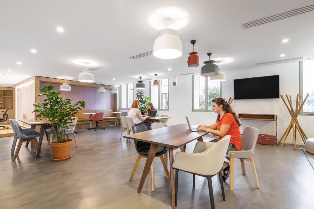 PARIS, Spaces Saint Lazare office space - View 6 in Paris - internet, office_cleaning, breakout_areas