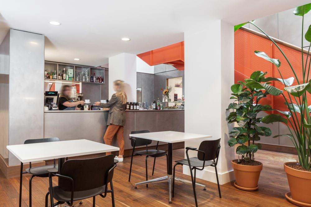 AMSTERDAM, Spaces Keizersgracht office space - View 2 in Amsterdam - internet, office_cleaning, breakout_areas