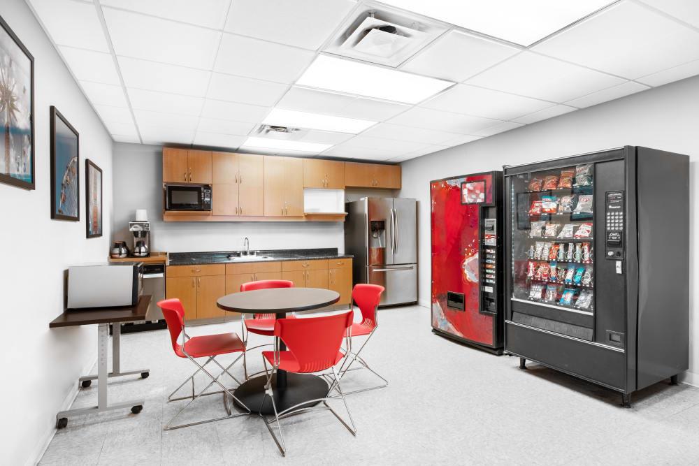 AZ, Mesa - Val Vista office space - View 5 in Mesa - internet, office_cleaning, breakout_areas