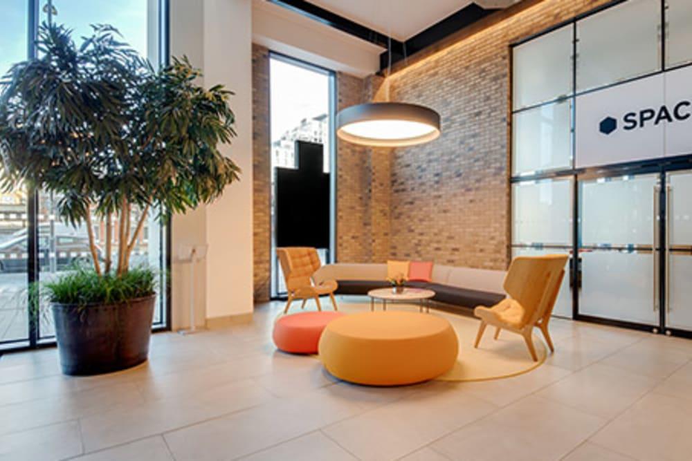 SLOUGH, Spaces the Porter Building - Photo 5 SLOUGH, Spaces the Porter Building office space - View 5 in Slough - internet, office_cleaning, breakout_areas