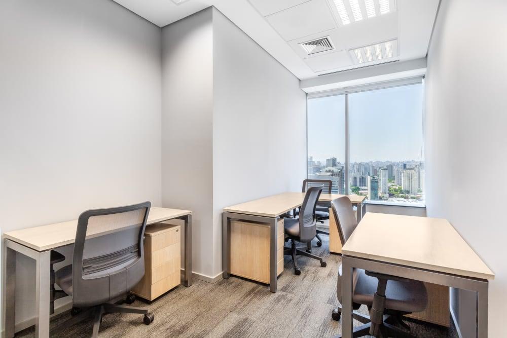 SAO PAULO, Ez Tower - Morumbi - Nova Chucri Zaidan office space - View 3 in Chácara Santo Antônio (Zona Sul) - internet, office_cleaning, breakout_areas