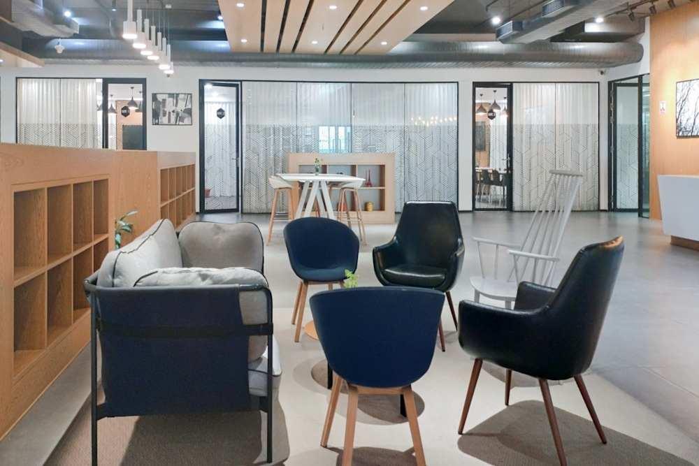 BANGALORE, Spaces Fairway - Photo 6 BANGALORE, Spaces Fairway office space - View 6 in Bengaluru - internet, office_cleaning, breakout_areas