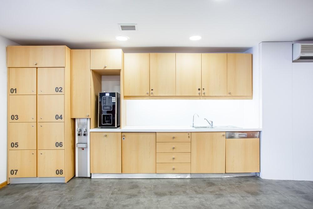 Beybi GIZ Plaza office space - View 4 in Maslak - internet, office_cleaning, breakout_areas