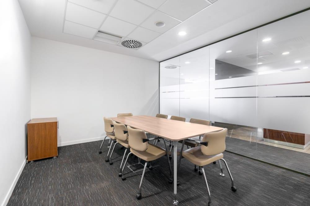 ISTANBUL, Trump Towers-TRY office space - View 3 in Şişli - internet, office_cleaning, breakout_areas