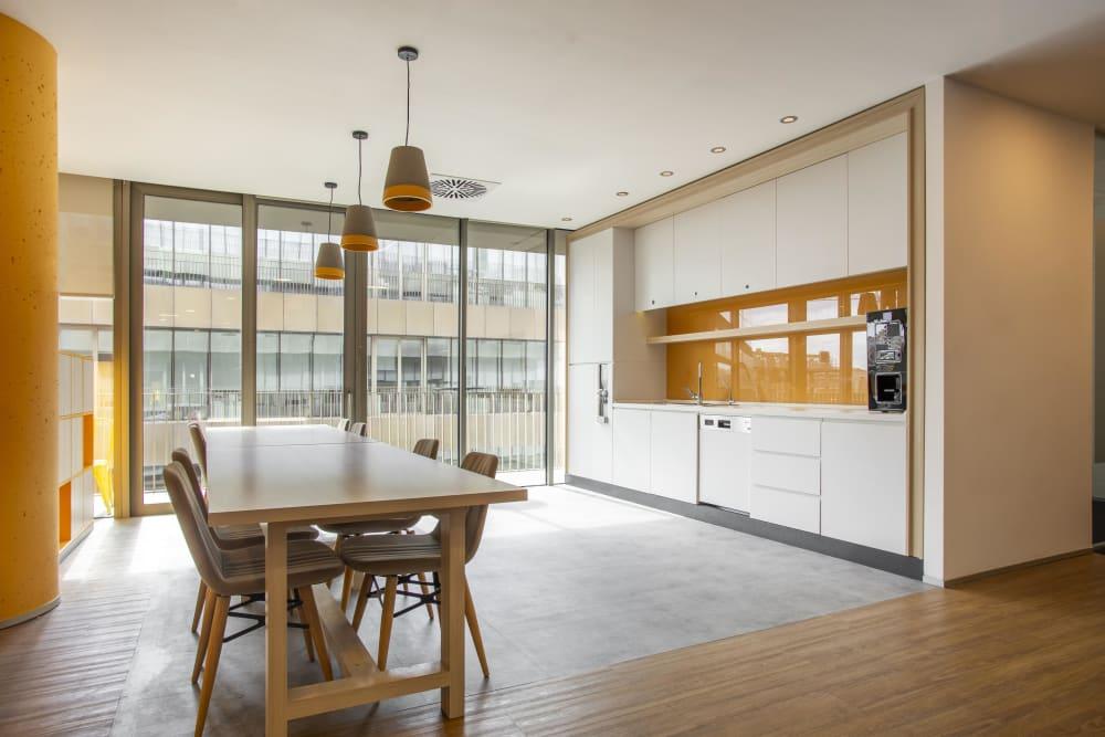 Esas Kurtkoy Aeropark office space - View 3 in Pendik - internet, office_cleaning, breakout_areas