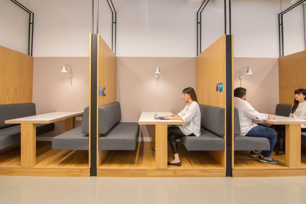 ATHENS, Spaces Green Plaza - Photo 2 ATHENS, Spaces Green Plaza office space - View 2 in Marousi - internet, office_cleaning, breakout_areas