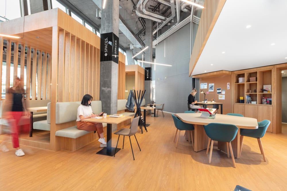 ZURICH, Spaces the Circle 6 office space - View 3 in Zürich - internet, office_cleaning, breakout_areas
