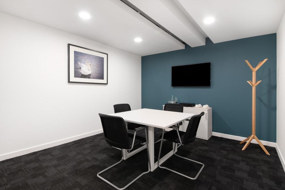 The Henley Building - Photo 5 The Henley Building office space - View 5 in Henley-on-Thames - internet, office_cleaning, breakout_areas