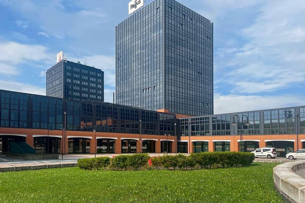 PADOVA, Est - Photo 3 PADOVA, Est office space - View 3 in Padova - internet, office_cleaning, breakout_areas