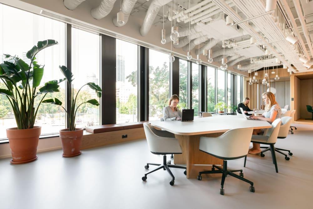 WARSAW, Spaces Marszałkowska - Photo 2 WARSAW, Spaces Marszałkowska office space - View 2 in Warszawa - internet, office_cleaning, breakout_areas