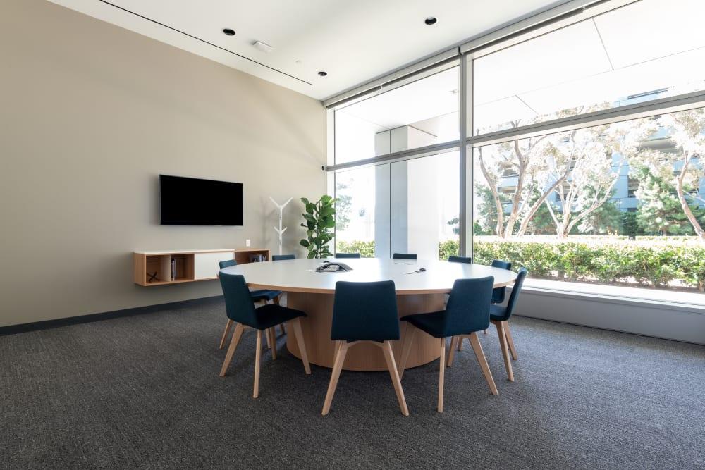 CA, Santa Clara - Spaces Augustine 101 - Photo 3 CA, Santa Clara - Spaces Augustine 101 office space - View 3 in Santa Clara - internet, office_cleaning, breakout_areas