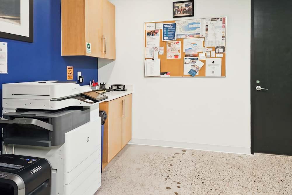 ON, Barrie - Downtown Barrie - Photo 3 ON, Barrie - Downtown Barrie office space - View 3 in Barrie - internet, office_cleaning, breakout_areas