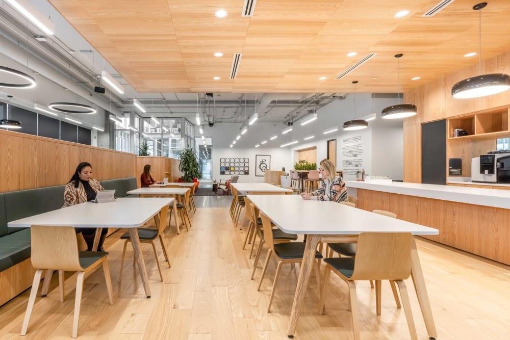 UT, Lehi - Spaces Triumph Boulevard - Photo 6 UT, Lehi - Spaces Triumph Boulevard office space - View 6 in Lehi - internet, office_cleaning, breakout_areas