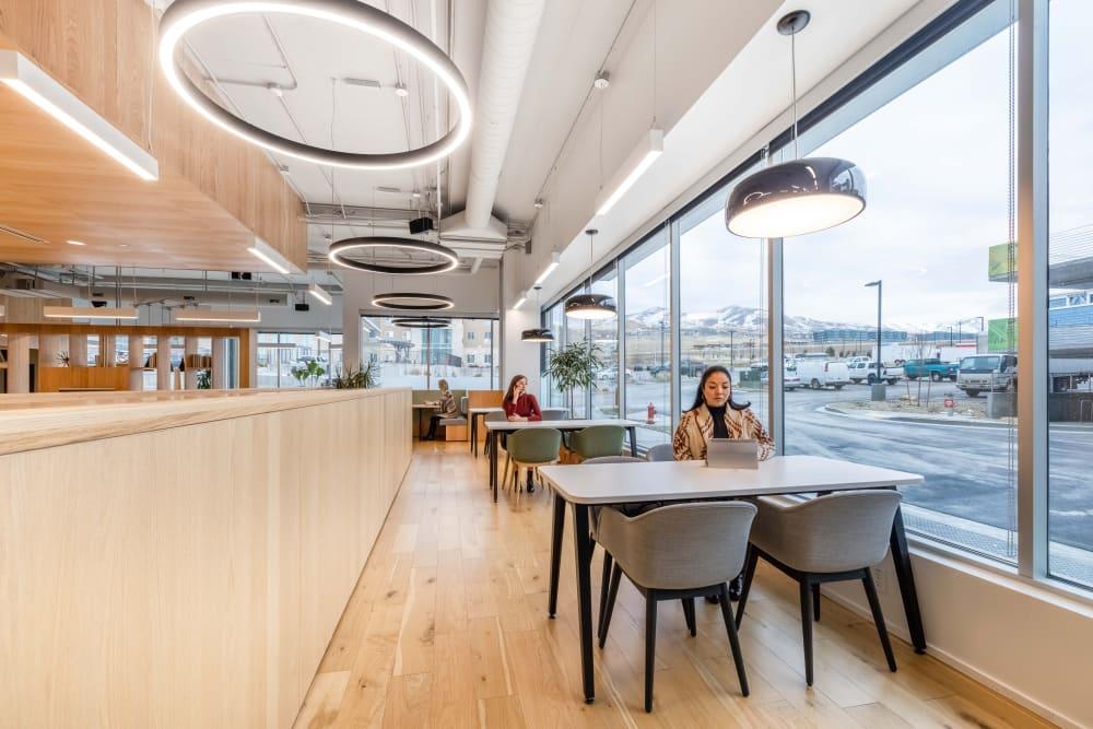 UT, Lehi - Spaces Triumph Boulevard - Photo 5 UT, Lehi - Spaces Triumph Boulevard office space - View 5 in Lehi - internet, office_cleaning, breakout_areas