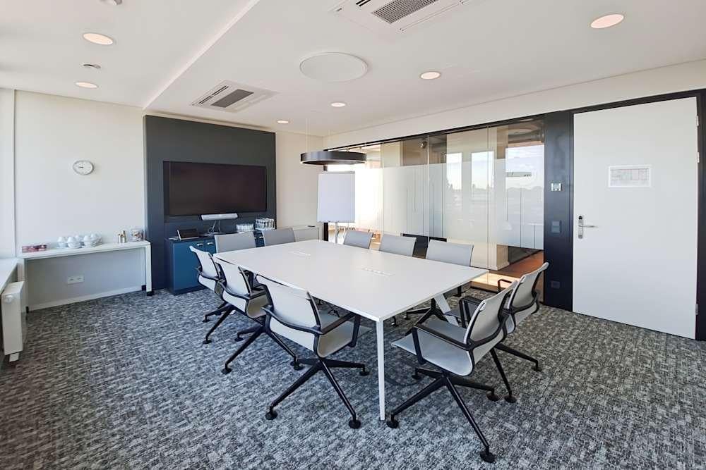 HAMBURG, Hafen Süderelbe - Photo 4 HAMBURG, Hafen Süderelbe office space - View 4 in Hamburg - internet, office_cleaning, breakout_areas