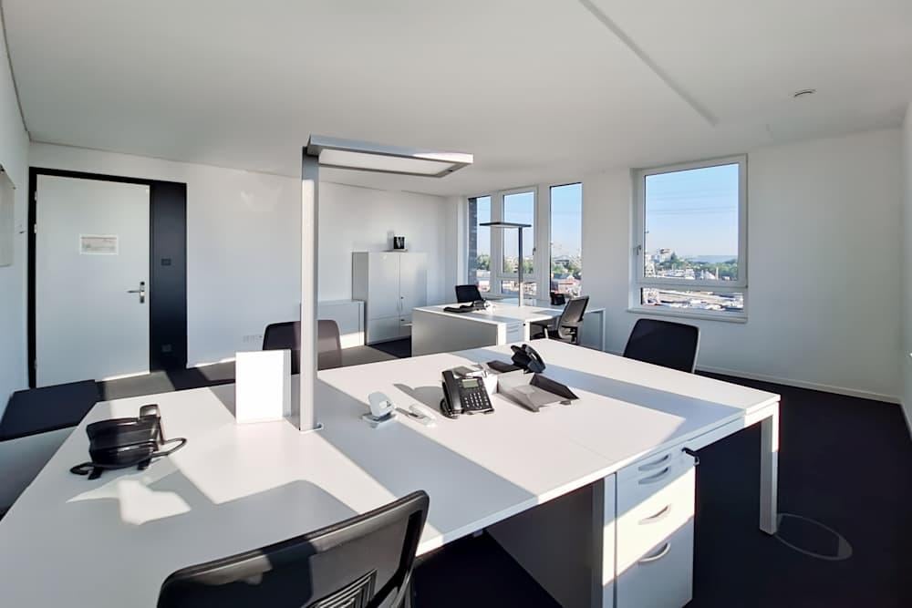 HAMBURG, Hafen Süderelbe - Photo 2 HAMBURG, Hafen Süderelbe office space - View 2 in Hamburg - internet, office_cleaning, breakout_areas