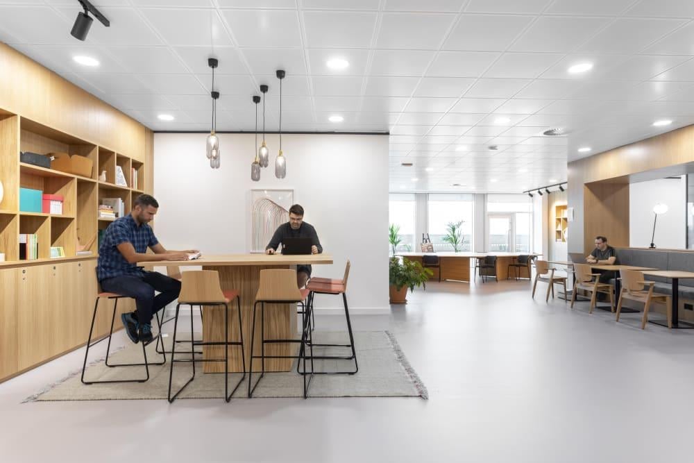 MILTON KEYNES, Spaces, Avebury Boulevard - Office space in Milton Keynes, England