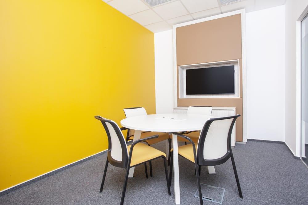 BUCHAREST, Sun Business Centre - Photo 3 BUCHAREST, Sun Business Centre office space - View 3 in Bucharest - internet, office_cleaning, breakout_areas