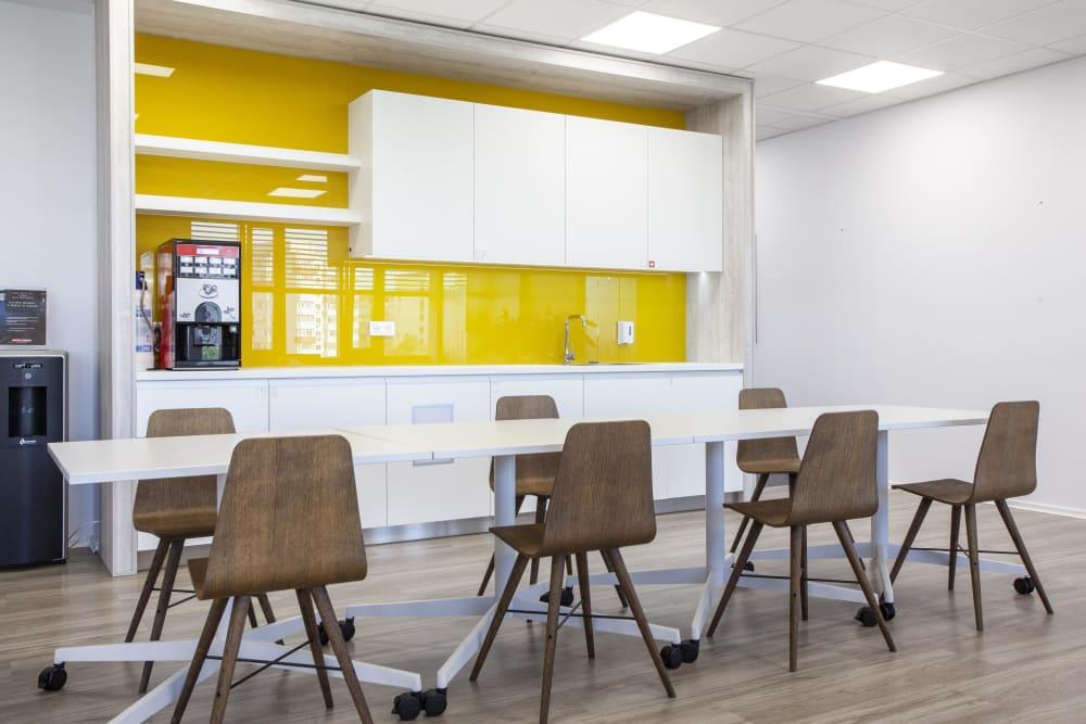 BUCHAREST, Sun Business Centre - Photo 2 BUCHAREST, Sun Business Centre office space - View 2 in Bucharest - internet, office_cleaning, breakout_areas