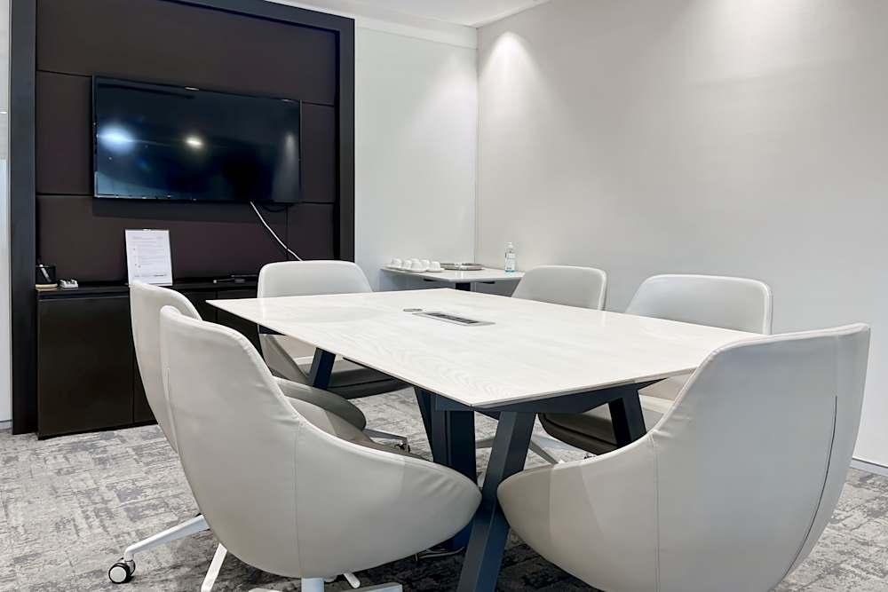 GURUGRAM, Unitech Cyber Park office space - View 3 in Gurugram - internet, office_cleaning, breakout_areas