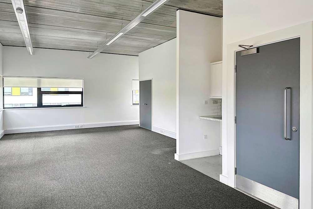 Pine Grove office space - View 3 in Crowborough - internet, office_cleaning, breakout_areas