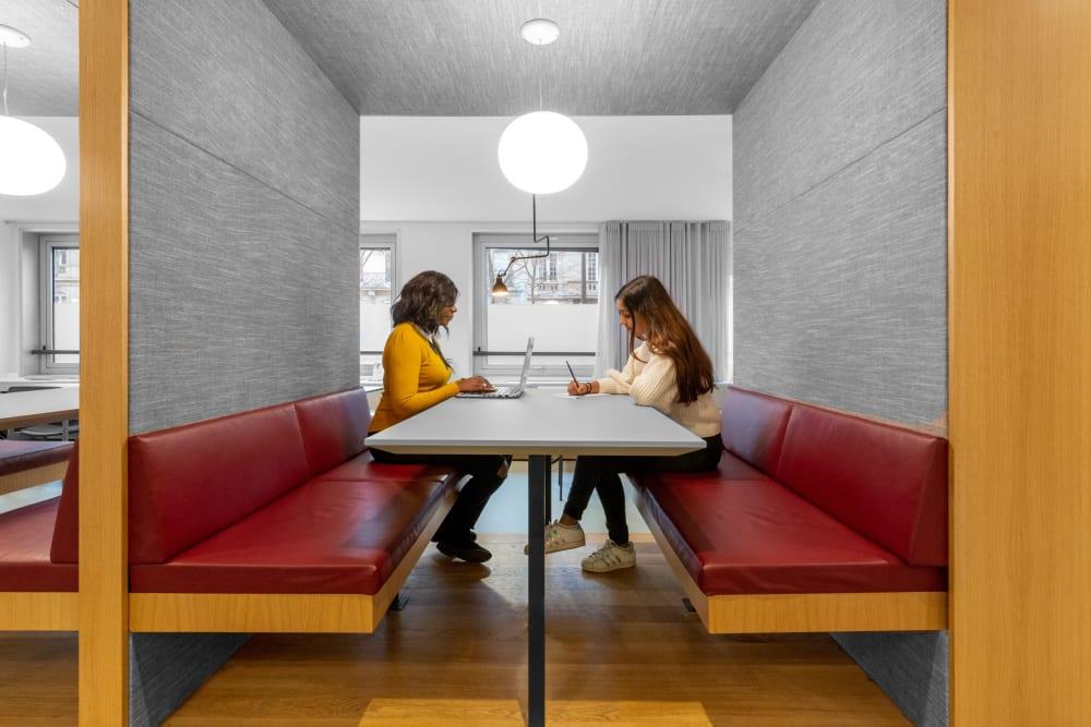 54 Avenue Hoche - View 3