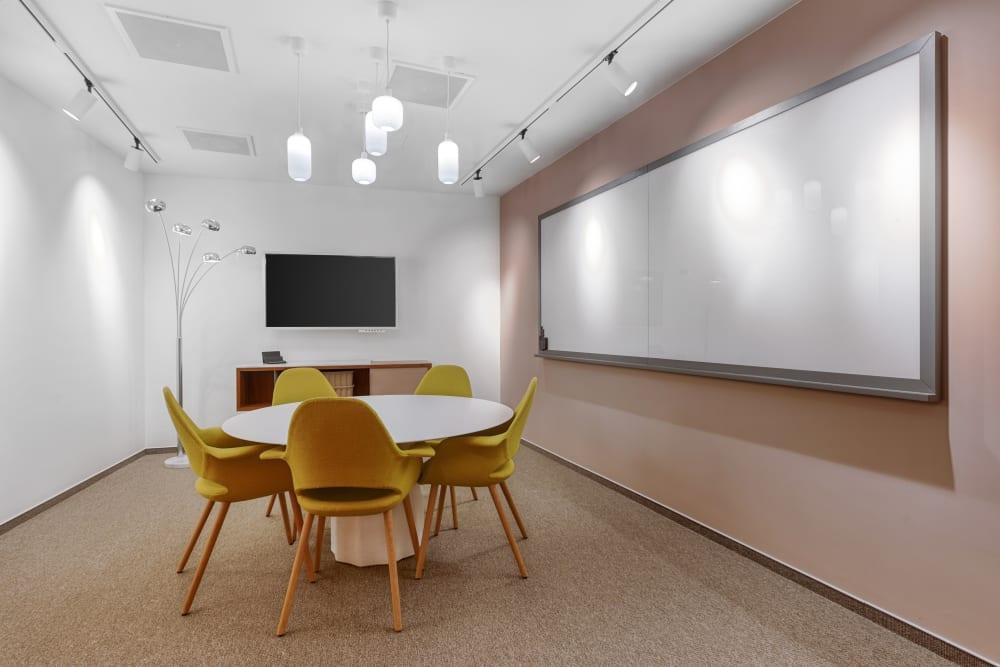 Budapest, Szervita Square - Photo 5 Budapest, Szervita Square office space - View 5 in Budapest - internet, office_cleaning, breakout_areas