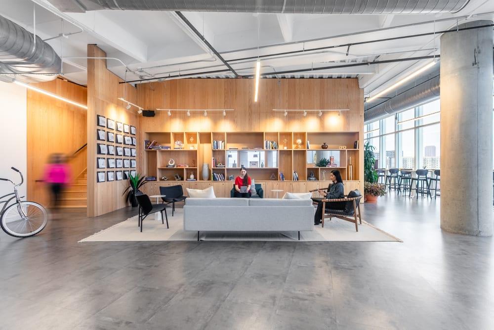 2550 Pacific Avenue office space - View 2 in Dallas - internet, office_cleaning, breakout_areas