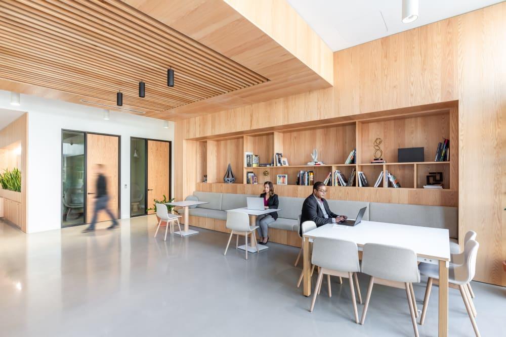 CA, Pasadena - Spaces Playhouse District - Photo 6 CA, Pasadena - Spaces Playhouse District office space - View 6 in Pasadena - internet, office_cleaning, breakout_areas