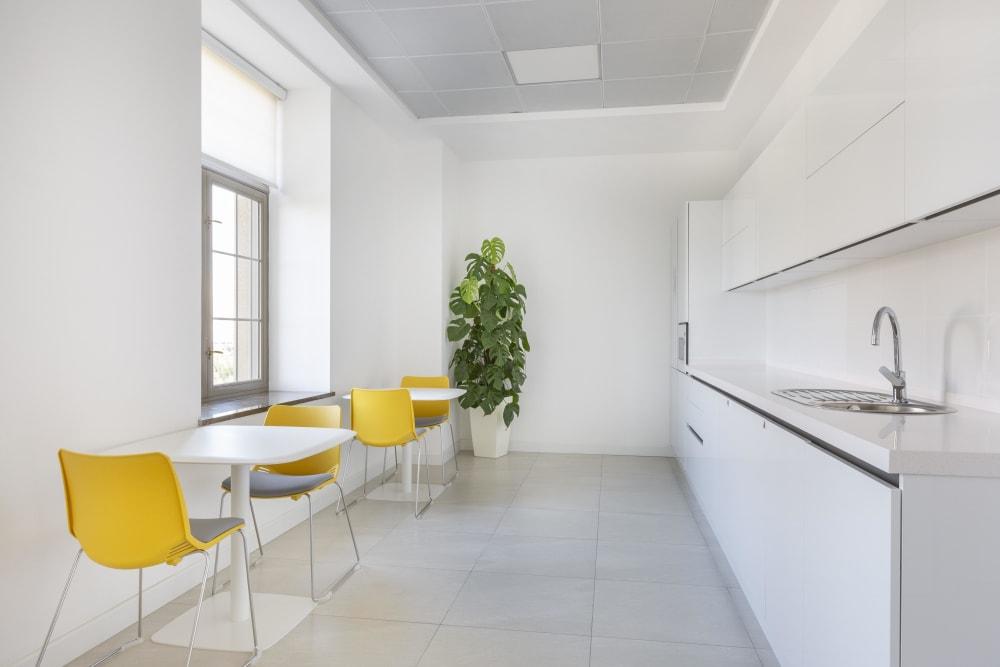 BAKU, ASK Plaza - Photo 5 BAKU, ASK Plaza office space - View 5 in Bakı - internet, office_cleaning, breakout_areas