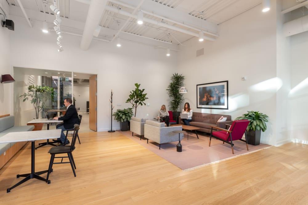 OR, Portland - Spaces Slabtown - Photo 5 OR, Portland - Spaces Slabtown office space - View 5 in Portland - internet, office_cleaning, breakout_areas