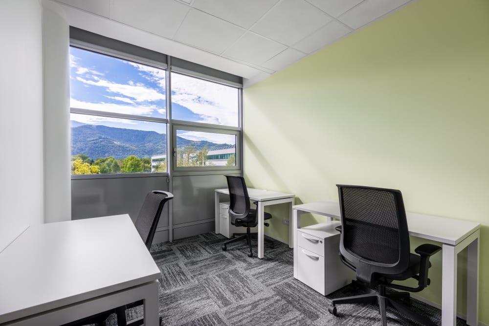 26 Avenue Jean Kuntzmann - Photo 2 26 Avenue Jean Kuntzmann office space - View 2 in Montbonnot-Saint-Martin - internet, office_cleaning, breakout_areas