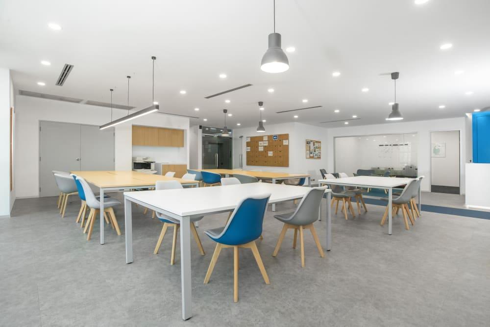 BANGKOK, HQ SPE Tower office space - View 6 in Khet Phaya Thai - internet, office_cleaning, breakout_areas