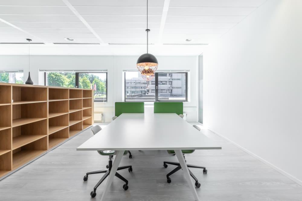 Amstelveen, Kronenburg office space - View 2 in Amstelveen - internet, office_cleaning, breakout_areas