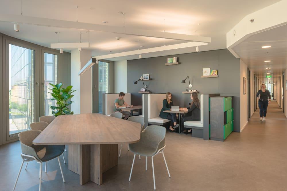 VIENNA, Icon Tower office space - View 3 in Wien - internet, office_cleaning, breakout_areas