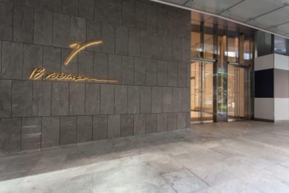 SINGAPORE, 18 Robinson Road office space - View 5 in Singapore - internet, office_cleaning, breakout_areas