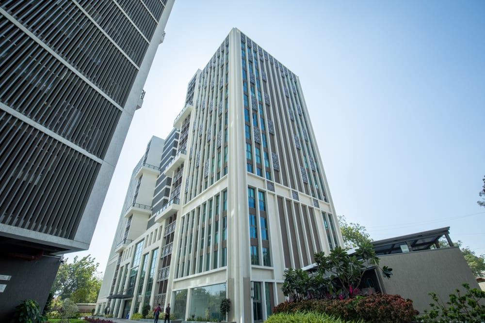 AHMEDABAD, Ratnakar 9 Square - Photo 4 AHMEDABAD, Ratnakar 9 Square office space - View 4 in Ahmedabad - internet, office_cleaning, breakout_areas