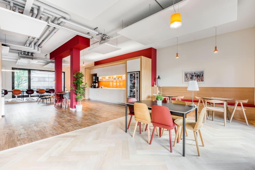 GENEVA, Airport - Photo 6 GENEVA, Airport office space - View 6 in Meyrin - internet, office_cleaning, breakout_areas