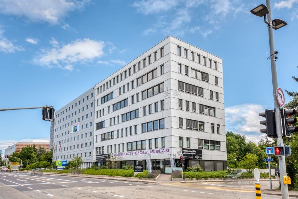 GENEVA, Airport - Photo 2 GENEVA, Airport office space - View 2 in Meyrin - internet, office_cleaning, breakout_areas