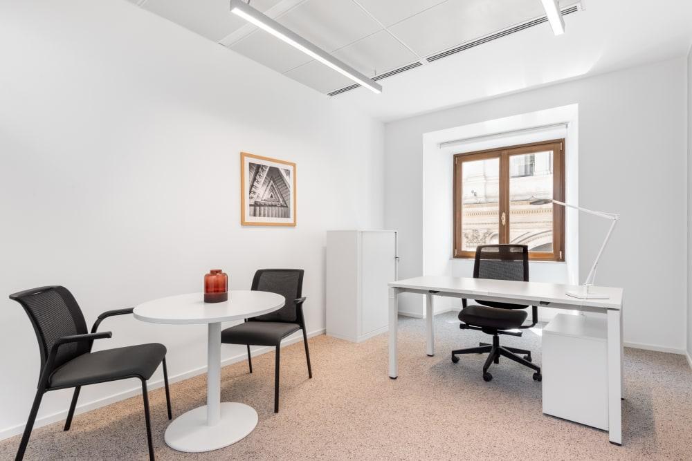 Piazza San Silvestro 8 - Photo 5 Piazza San Silvestro 8 office space - View 5 in Roma - internet, office_cleaning, breakout_areas