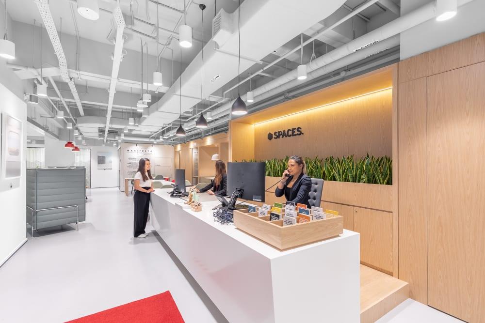 SINGAPORE, Spaces One Raffles Place office space - View 5 in Singapore - internet, office_cleaning, breakout_areas