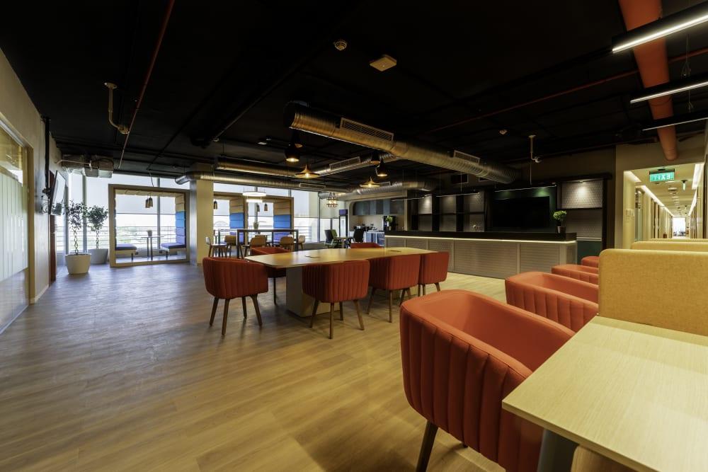 RIYADH, Spring Plaza office space - View 2 in Riyadh - internet, office_cleaning, breakout_areas