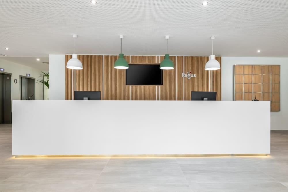 18-22 Rue Marius Aufan office space - View 6 in Levallois-Perret - internet, office_cleaning, breakout_areas