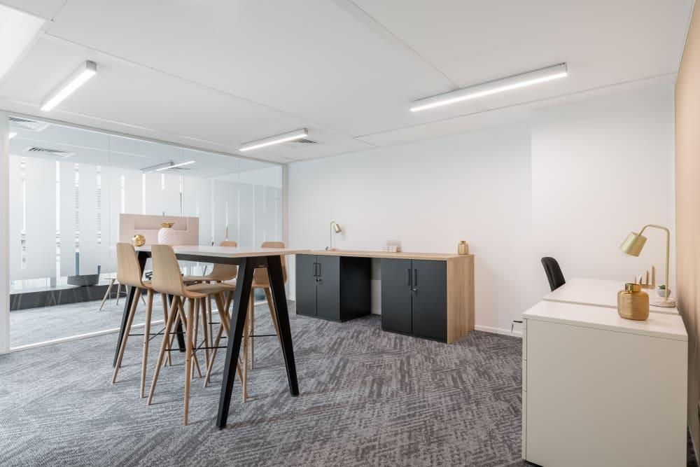 18-22 Rue Marius Aufan office space - View 5 in Levallois-Perret - internet, office_cleaning, breakout_areas