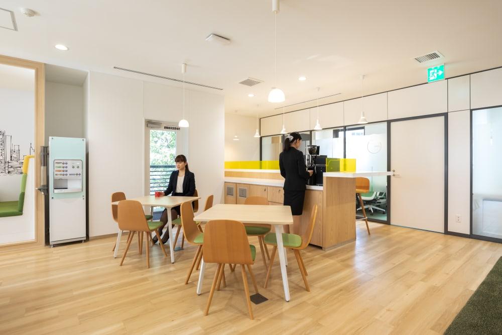 OKAYAMA, Across Cube office space - View 4 in Okayama - internet, office_cleaning, breakout_areas