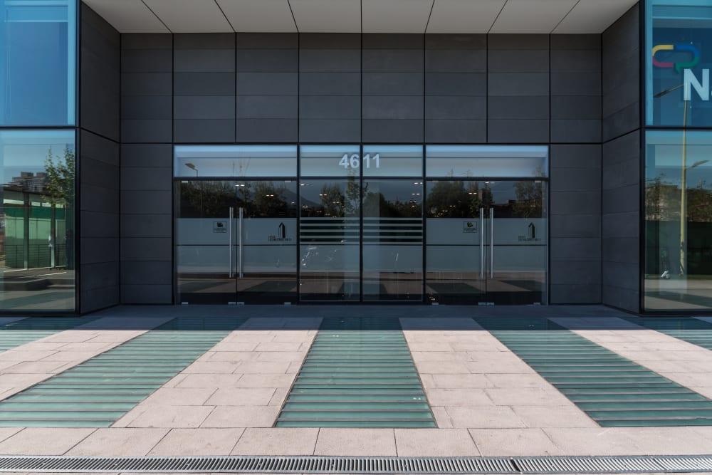 SANTIAGO DE CHILE, SPACES APOQUINDO - Photo 3 SANTIAGO DE CHILE, SPACES APOQUINDO office space - View 3 in Las Condes - internet, office_cleaning, breakout_areas