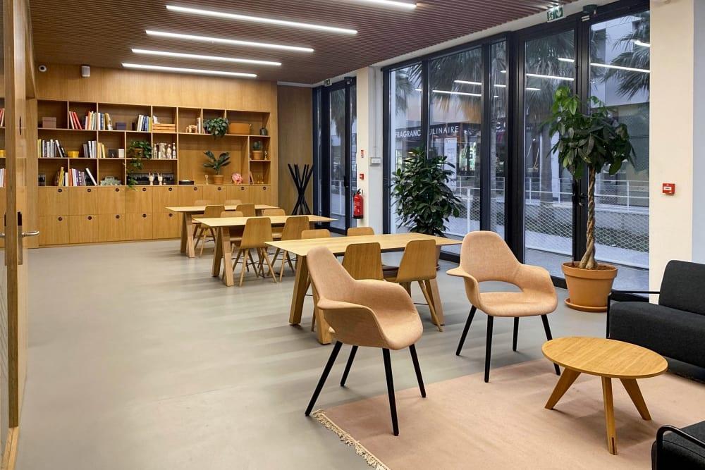 Nice, Spaces Grand Arenas office space - View 4 in Nice - internet, office_cleaning, breakout_areas