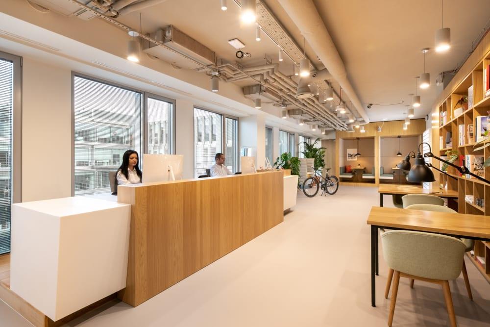 WARSAW, Spaces Platinium office space - View 3 in Warszawa - internet, office_cleaning, breakout_areas