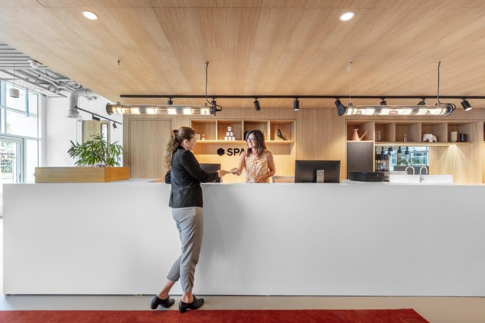 ZUG, Spaces Main Station office space - View 3 in Zug - internet, office_cleaning, breakout_areas