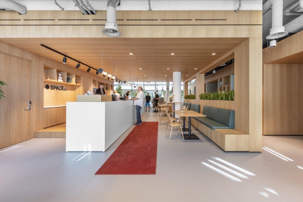 ZUG, Spaces Main Station office space - View 6 in Zug - internet, office_cleaning, breakout_areas